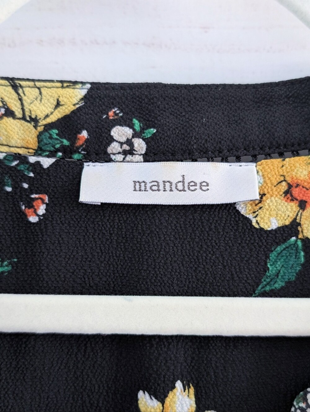 Mandee Black W/ Yellow 💛 Floral Blouse with Yellow and Green Bloom Plus Size 1x - Picture 7 of 7